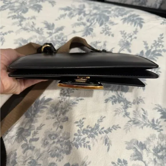 FENDI 
Vitello King Mini Flat Baguette Black - Picture 11 of 14